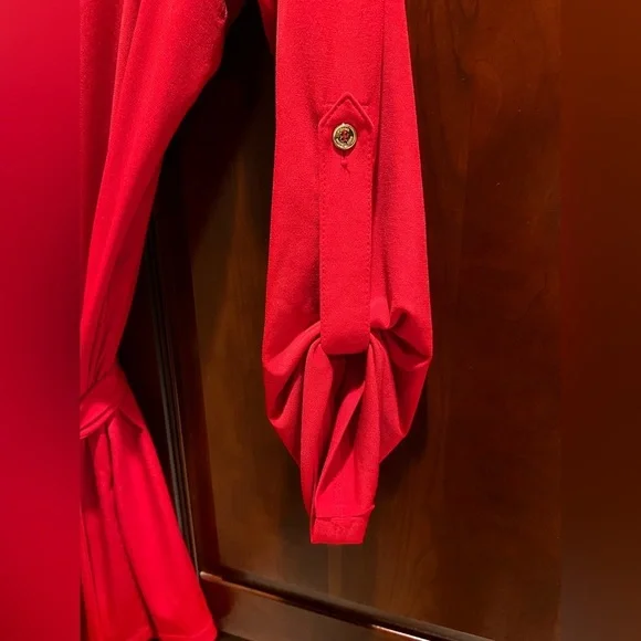 Michael Kors Red/Gold Tie Front Tunic - 1X - Picture 4 of 6